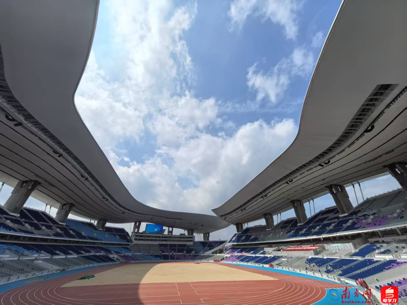 沃特金斯和罗杰斯上赛季至今连线已造8球，英超同期最多